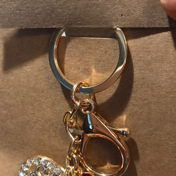 Heart filigree Bag Charm/ Keychain NWT Gold W/ Red HEART Stone - Picture 3 of 4